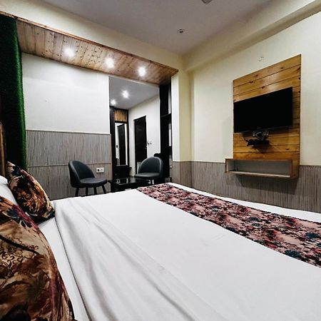 Hangout Inn Bhāgalpur Eksteriør bilde